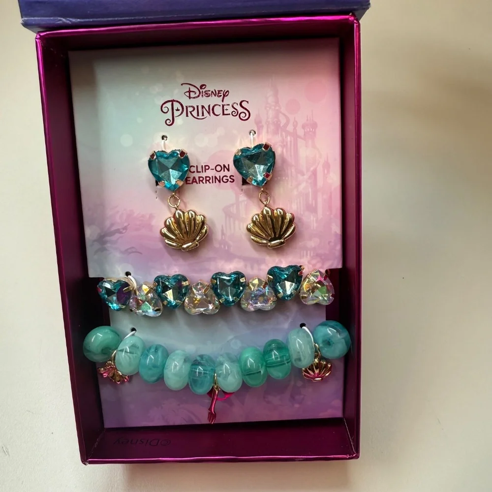 Disney Kids Princess The Little Mermaid Gold Tone Shell and Flower Bracelet Set